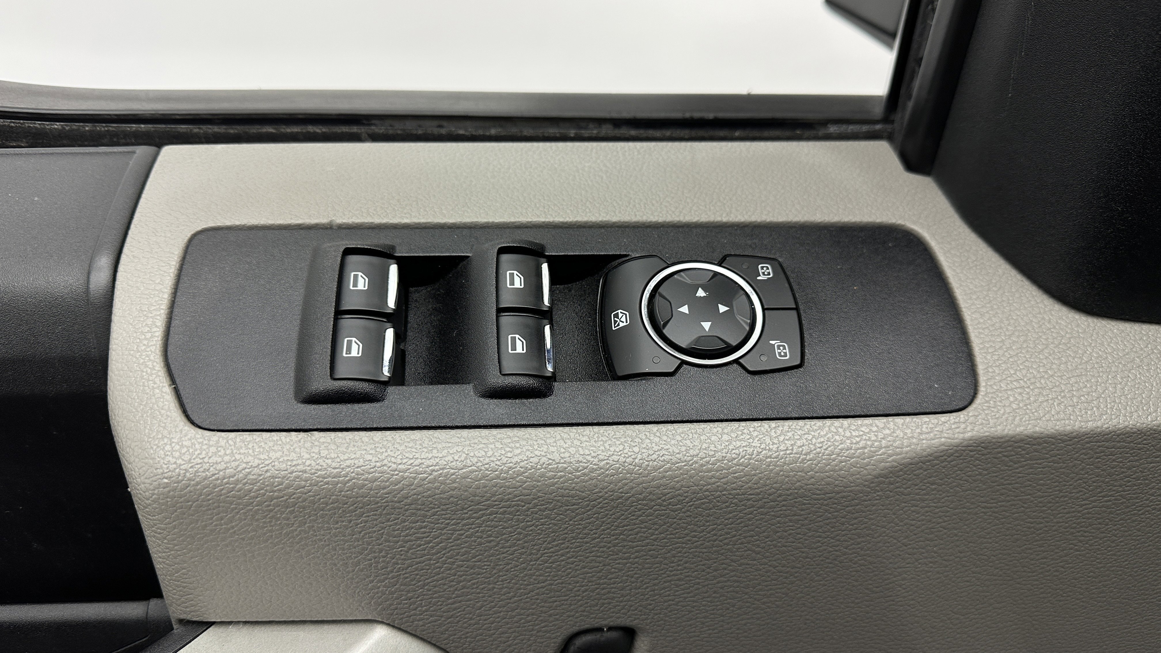 Used 2020 Ford F350 XL image 21