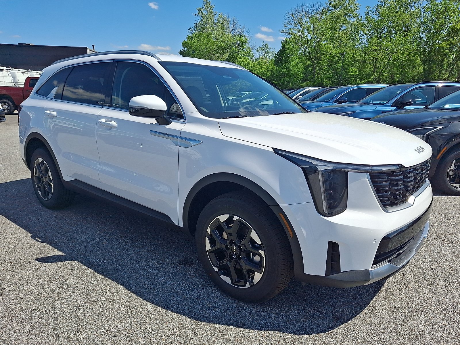 New 2026 Kia Sorento S AWD/4WD image 2