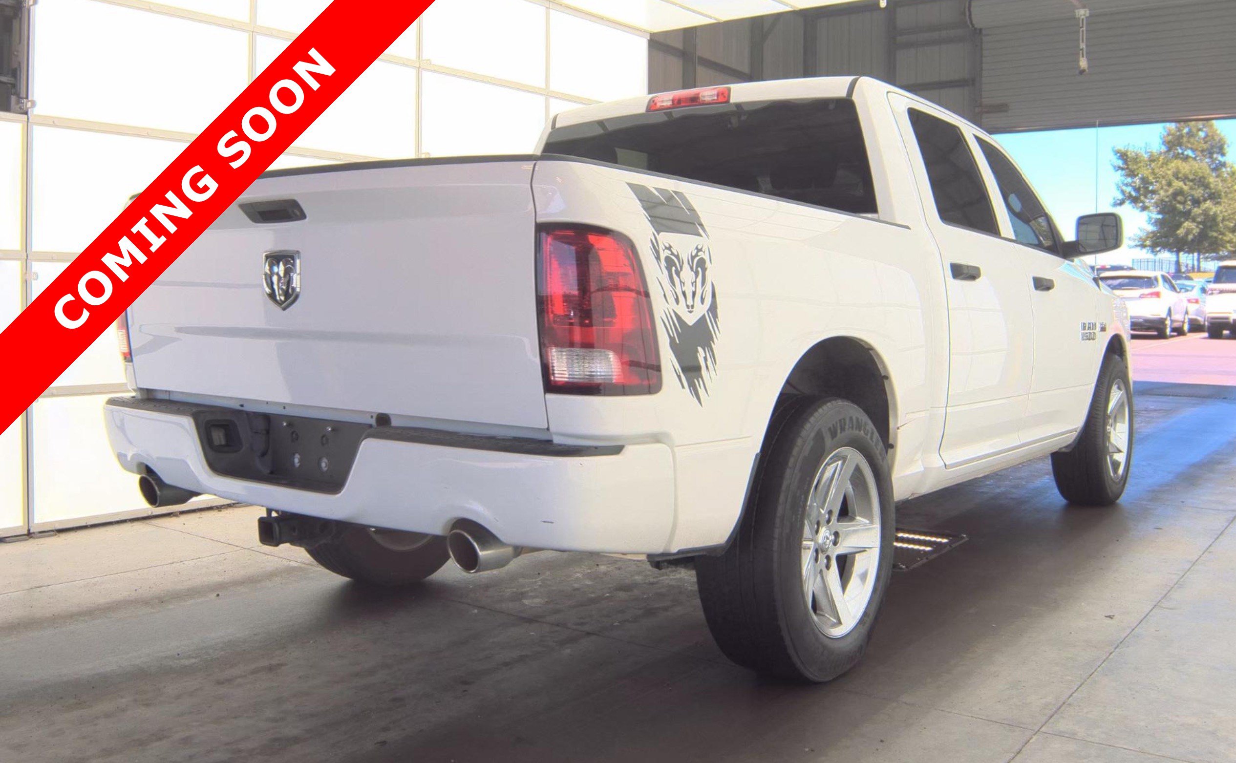 Used 2017 RAM 1500 Express w/ Express Value Package RWD image 5