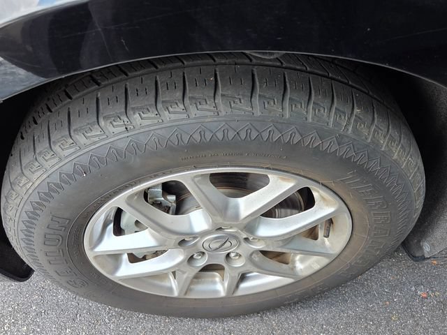 Used 2024 Chrysler Pacifica Touring-L FWD image 3
