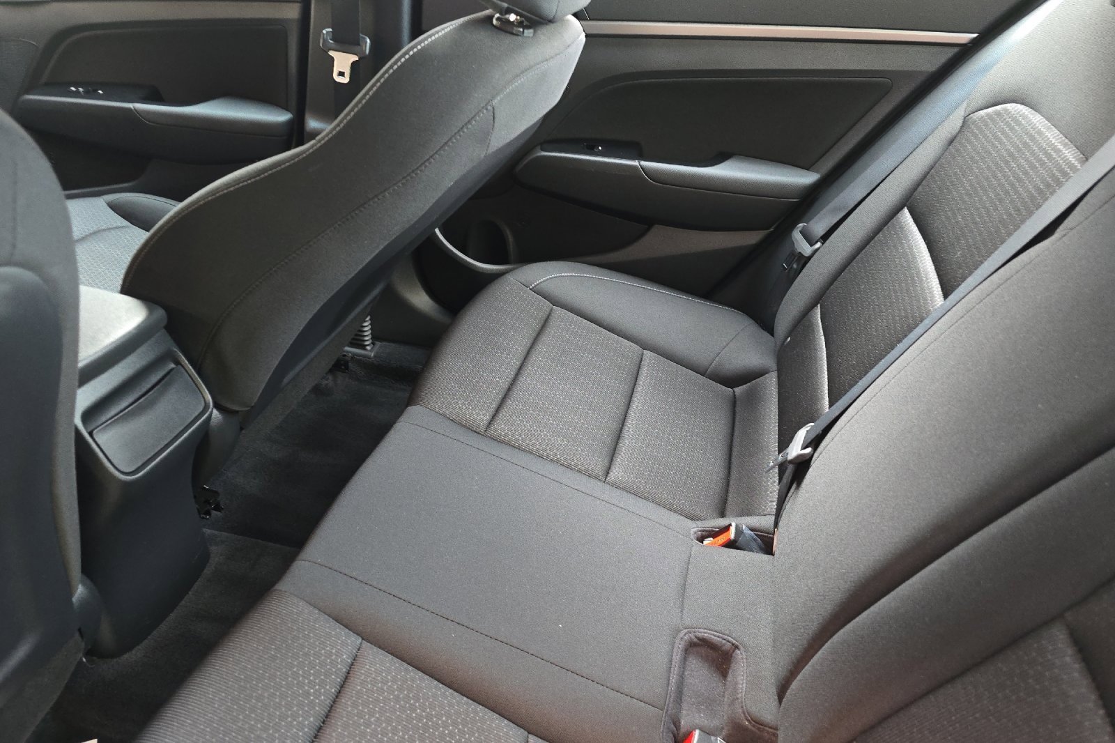 Used 2018 Hyundai Elantra SEL w/ Cargo Package image 14