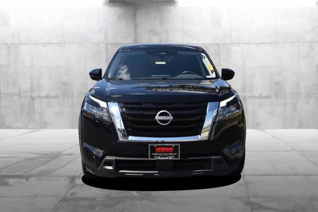 Used 2024 Nissan Pathfinder S AWD/4WD image 4