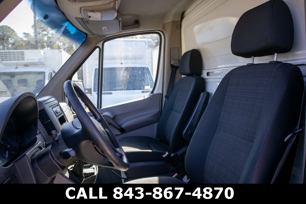 Used 2015 Freightliner Sprinter 3500 image 3