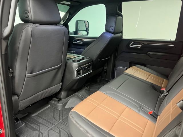 Used 2025 Chevrolet Silverado 3500 High Country w/ High Country Premium Package AWD/4WD image 43