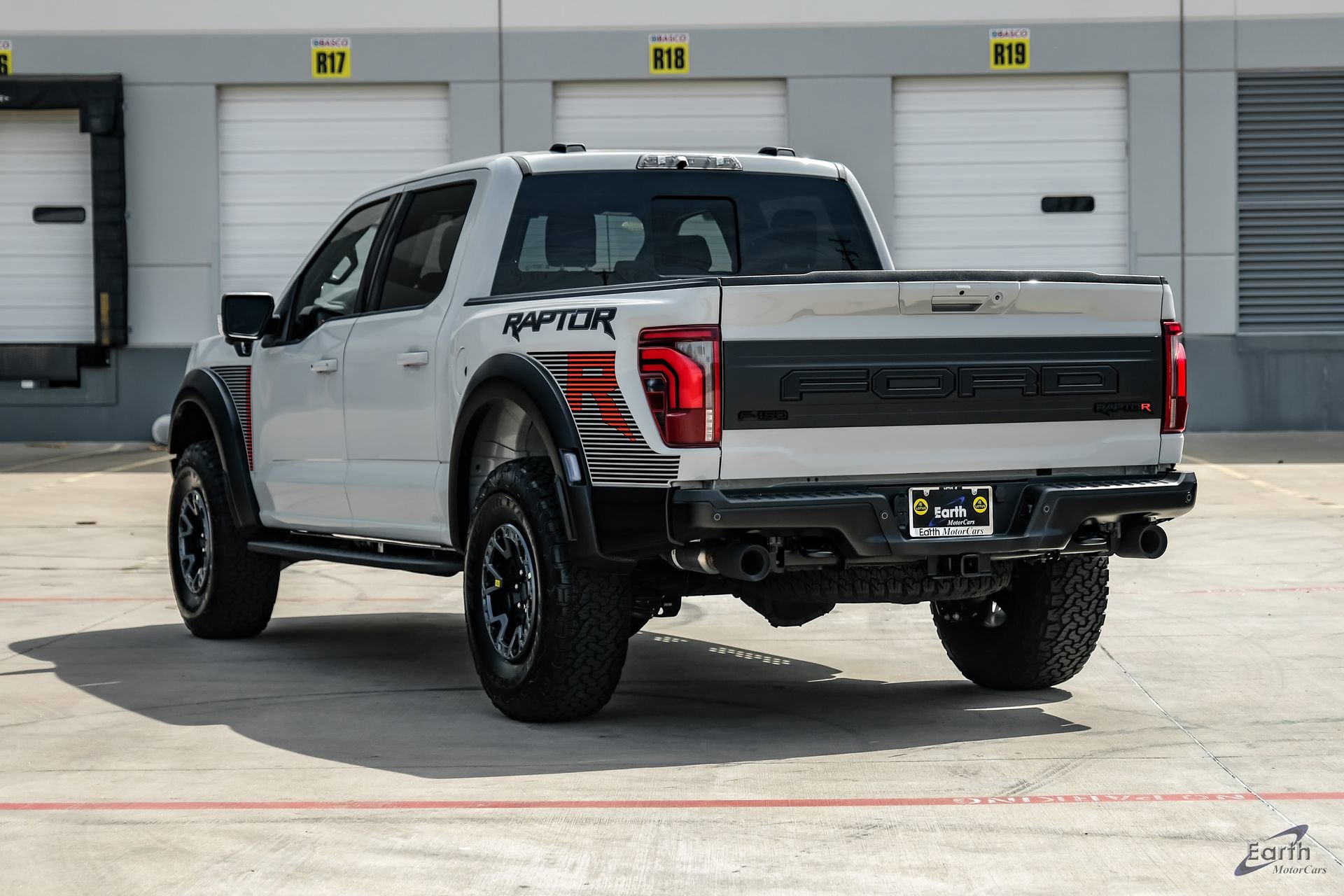 Used 2026 Ford F150 Raptor AWD/4WD image 11