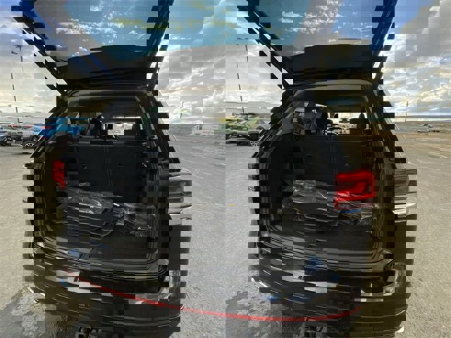 Used 2022 Volkswagen Atlas SEL Premium image 25