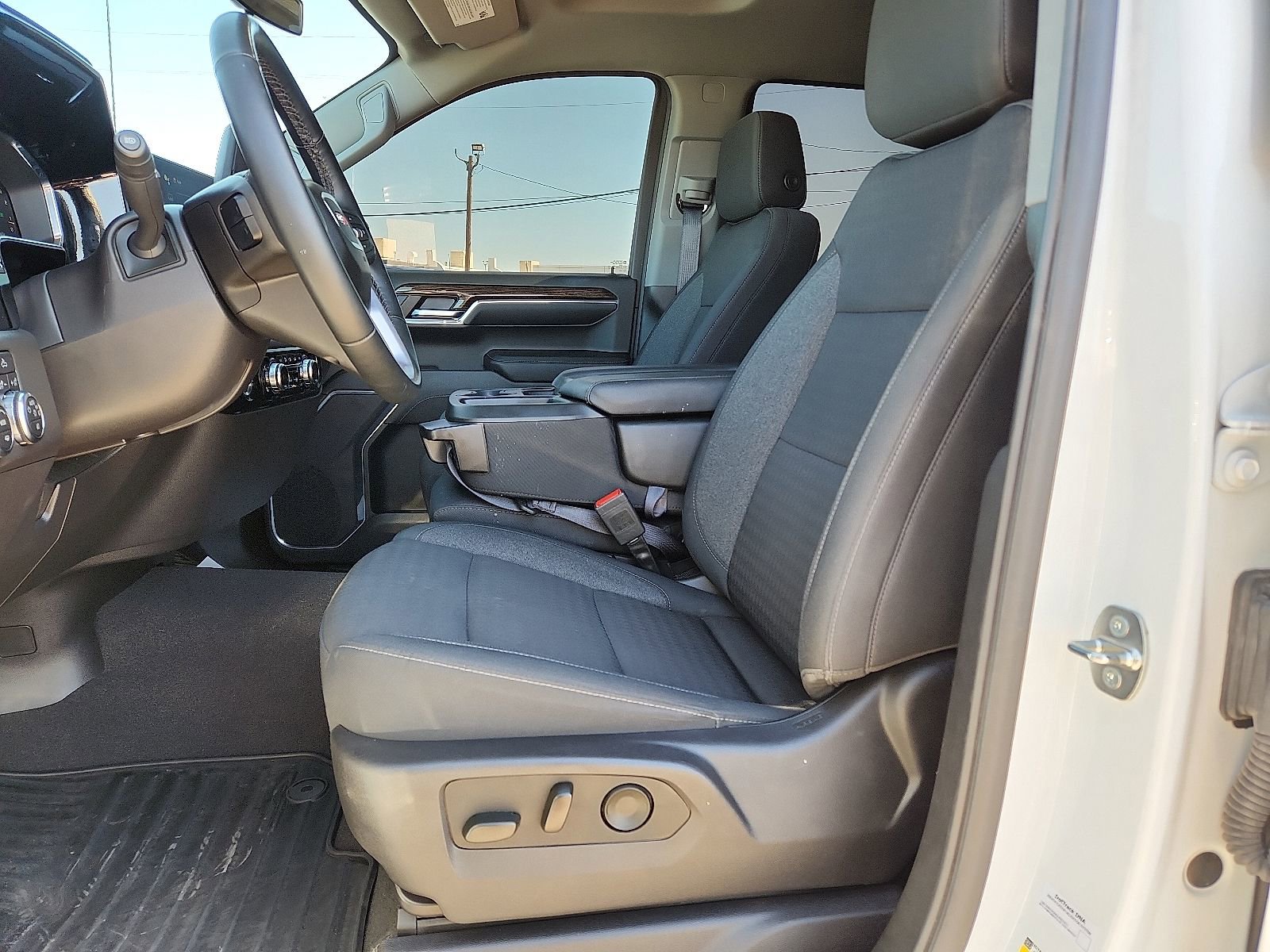 Used 2024 GMC Sierra 1500 Elevation image 11