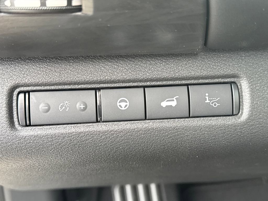 New 2026 Nissan Pathfinder Platinum image 34