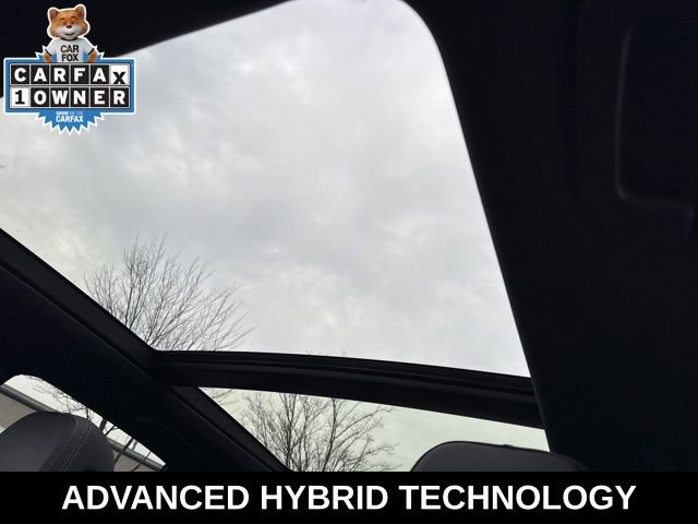 Used 2025 Mercedes-Benz GLE 450e 4MATIC w/ Winter Package image 6