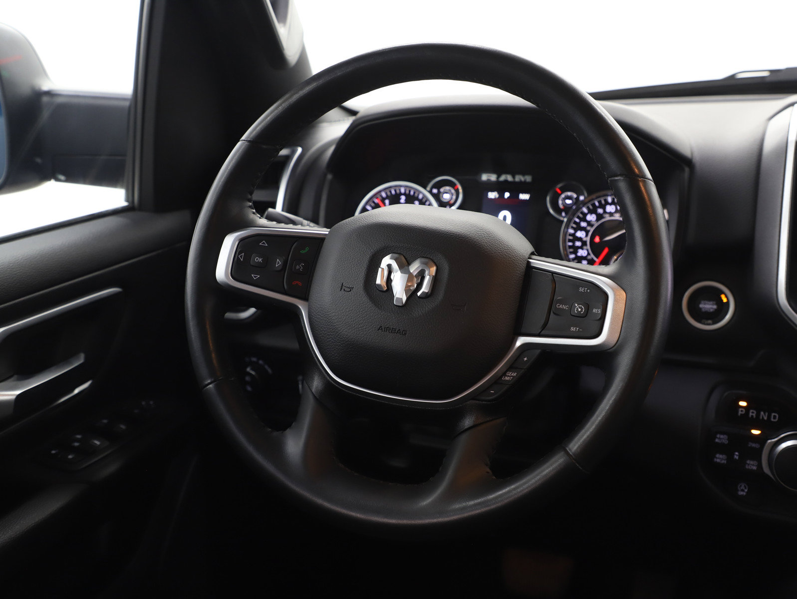Used 2023 RAM 1500 Big Horn AWD/4WD image 17