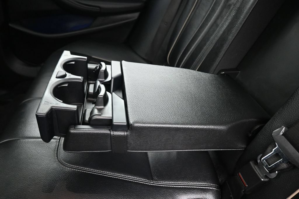 Used 2018 BMW 530i xDrive AWD/4WD image 33