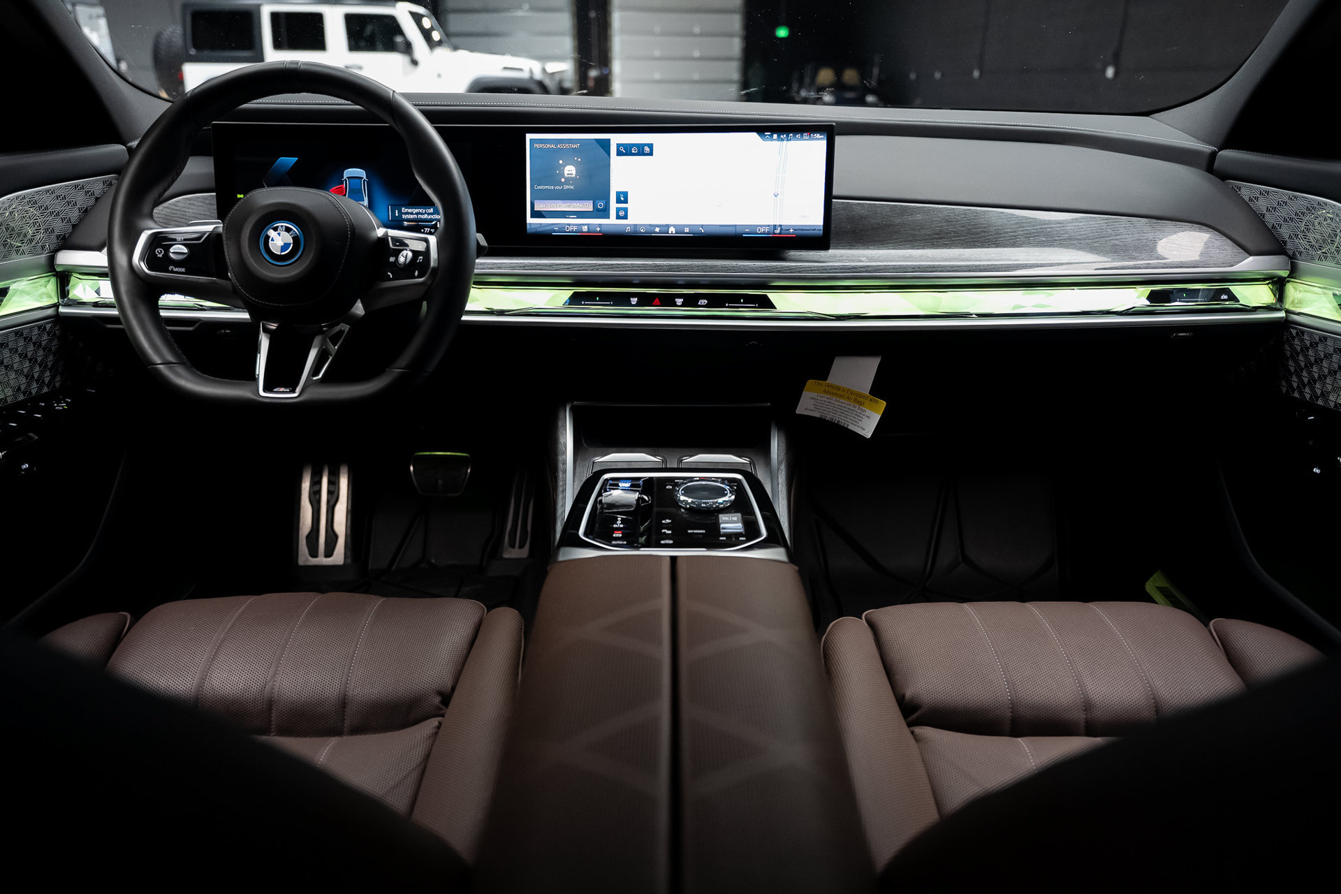 Used 2024 BMW i7 xDrive60 w/ Executive Package AWD/4WD image 42