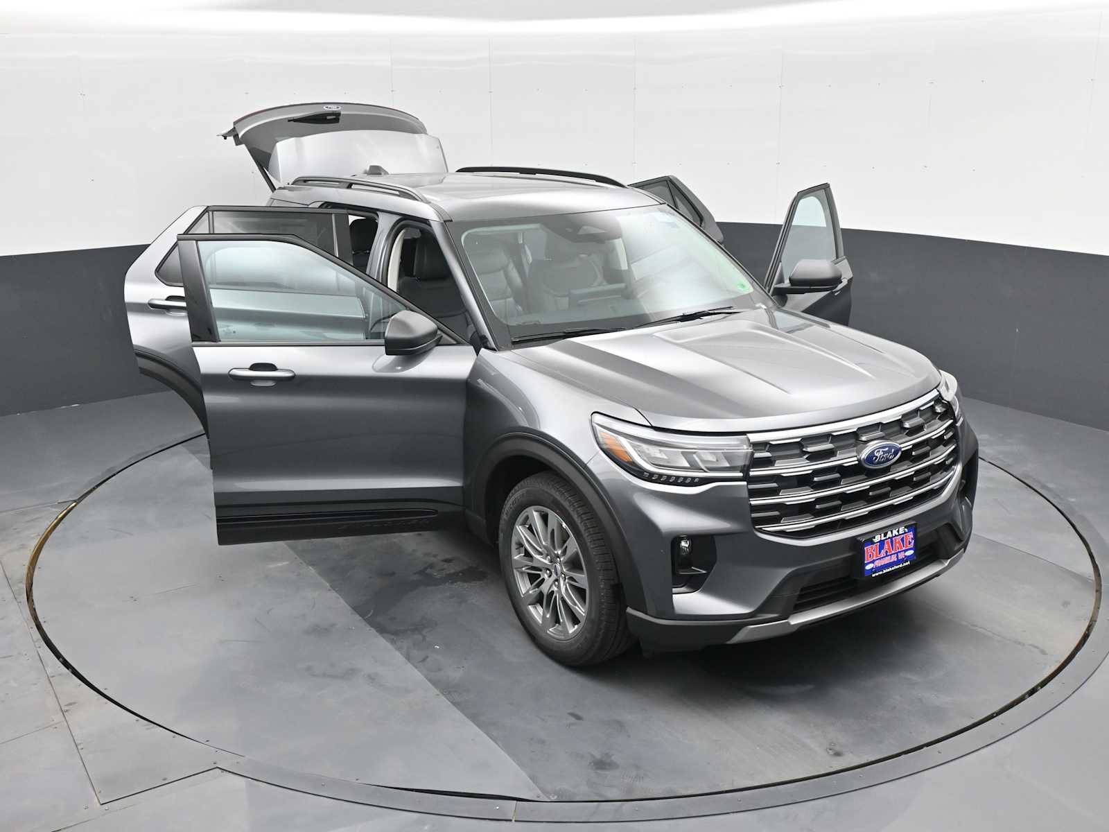 New 2026 Ford Explorer Active w/ Active Comfort Package image 24