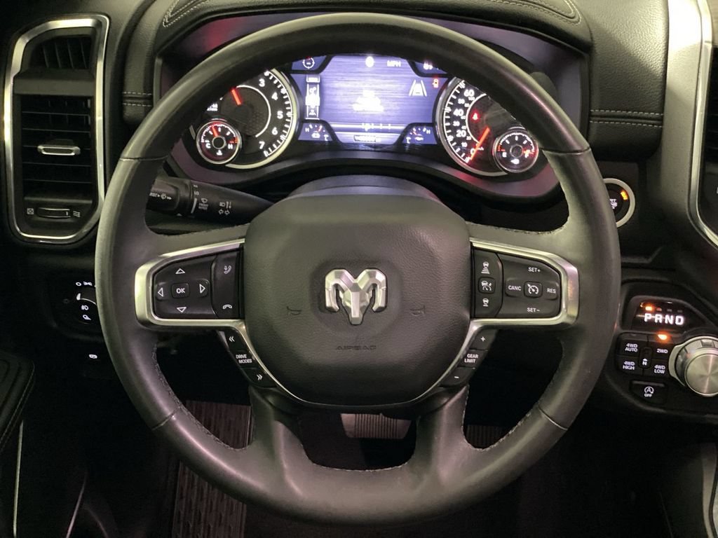 Used 2025 RAM 1500 Laramie AWD/4WD image 16