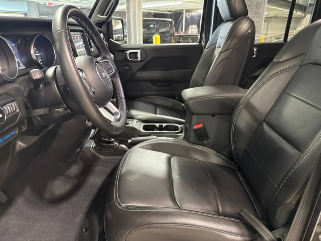 Used 2022 Jeep Wrangler Unlimited Sahara w/ Cold Weather Group AWD/4WD image 23