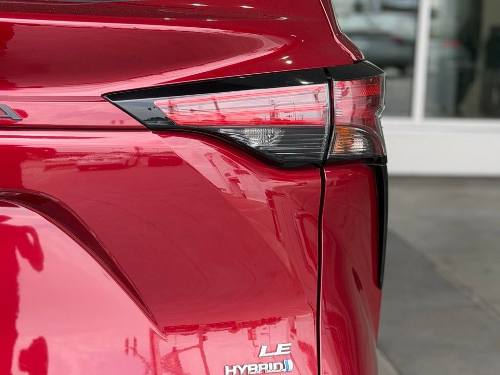 Certified 2022 Toyota Sienna LE AWD/4WD image 14