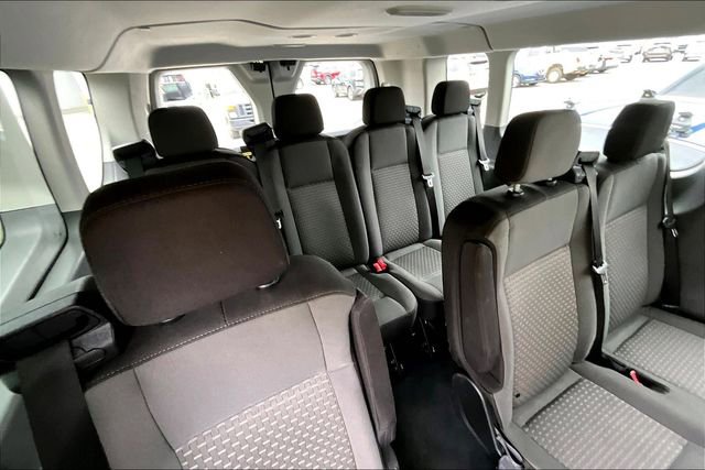 Used 2023 Ford Transit 350 XLT image 30