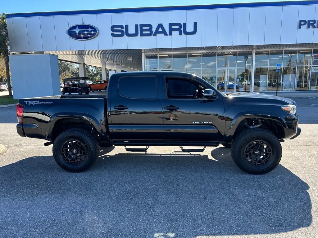 Used 2019 Toyota Tacoma 2WD Double Cab image 2