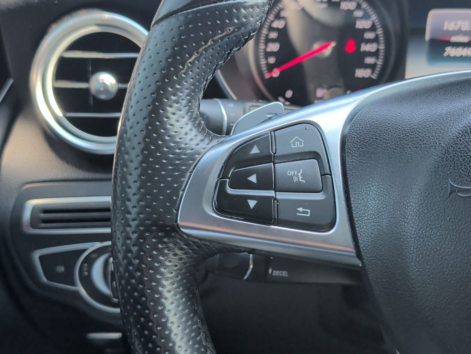 Used 2018 Mercedes-Benz GLC 300 4MATIC Coupe image 14