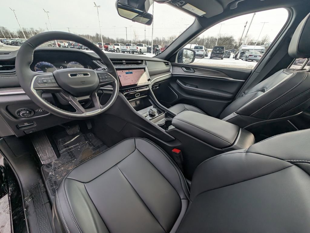 New 2026 Jeep Grand Cherokee Limited w/ Limited Altitude Package image 2