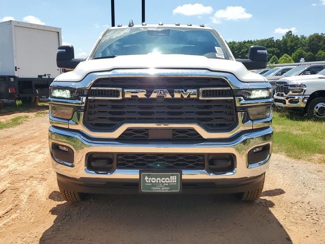 New 2026 RAM 3500 Tradesman w/ Chrome Appearance Group A AWD/4WD image 2