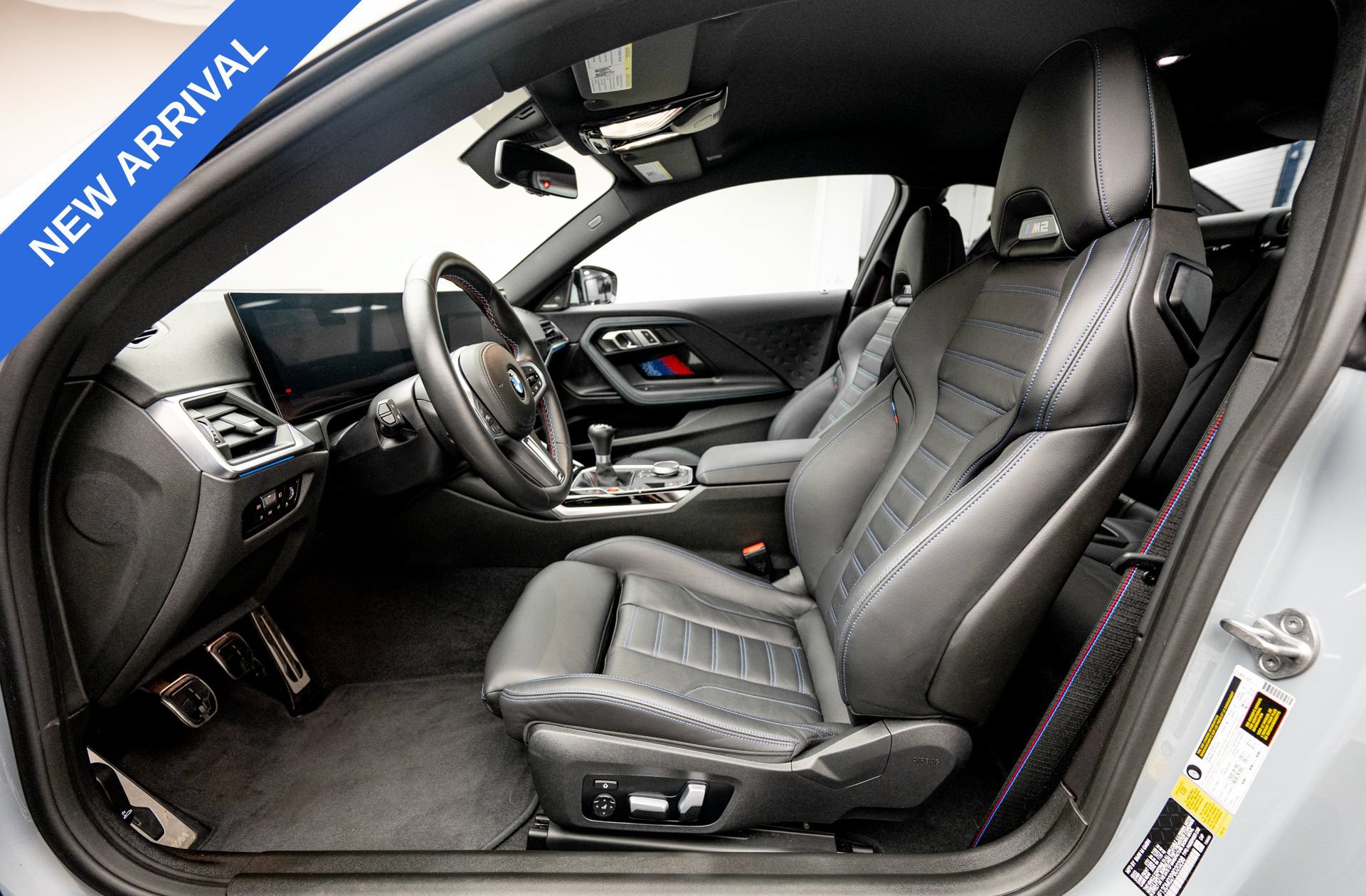 Used 2023 BMW M2 w/ Lighting Package RWD image 12