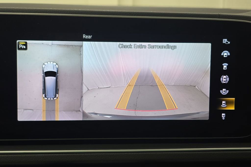 Used 2023 Mercedes-Benz GLS 450 4MATIC w/ AMG Line Exterior image 18