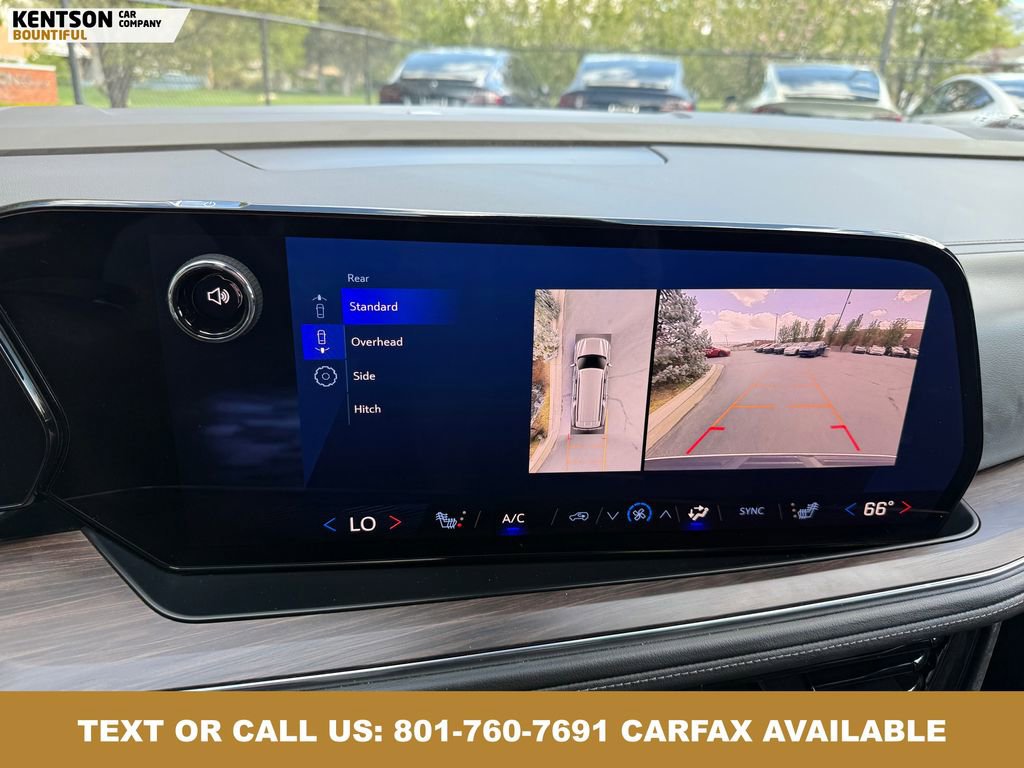 Used 2025 Chevrolet Suburban Z71 image 28