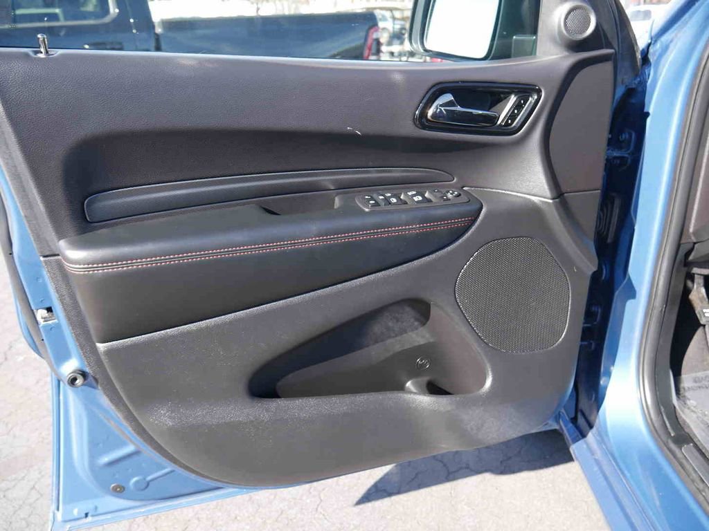 Certified 2025 Dodge Durango GT image 24