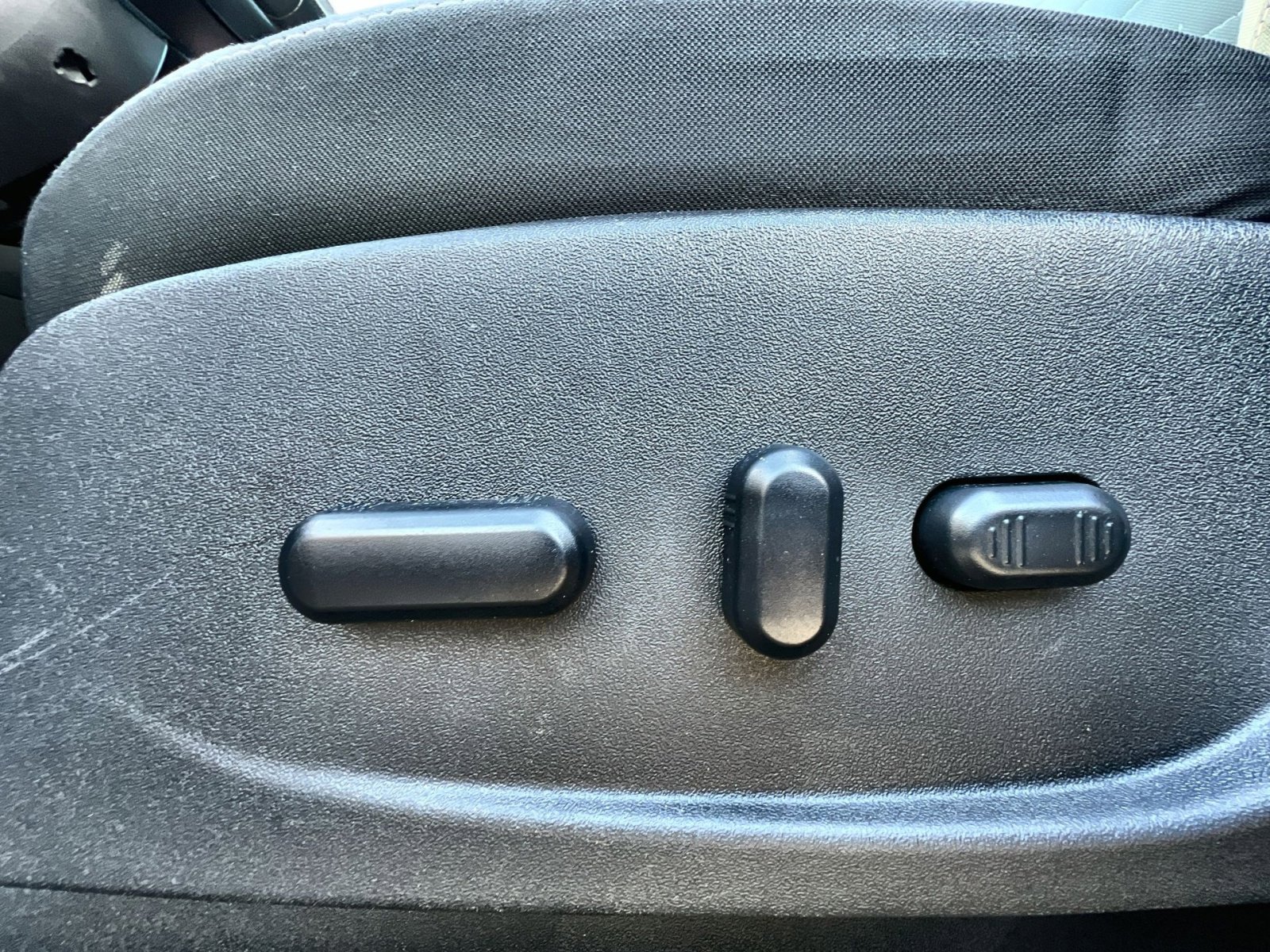 Used 2016 Ford Escape SE image 14