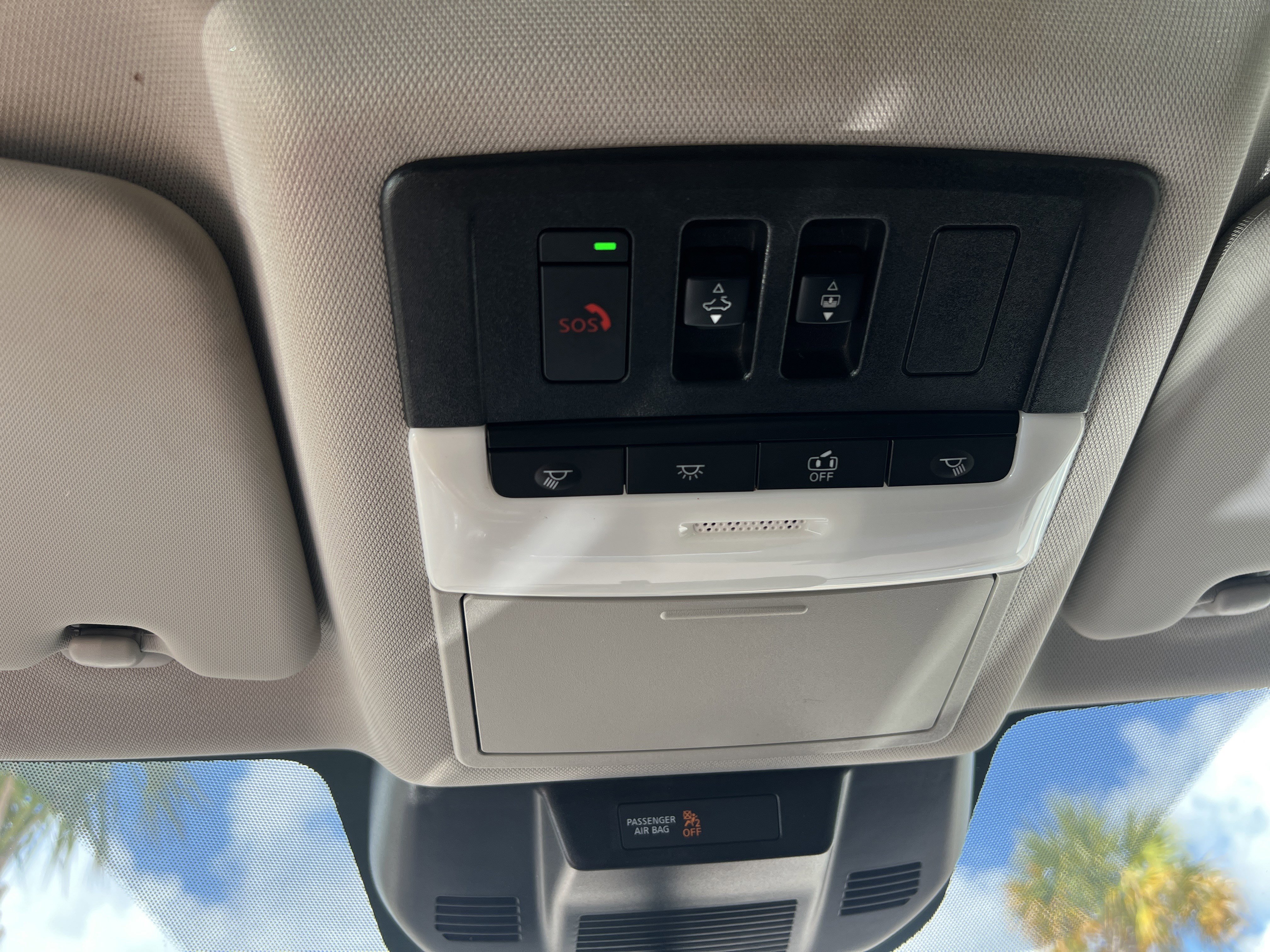 Used 2021 Nissan Rogue SV w/ Premium Package image 38