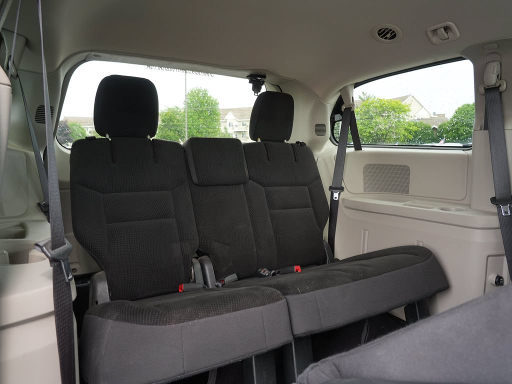 Used 2018 Dodge Grand Caravan SE w/ UConnect Hands-Free Group FWD image 25