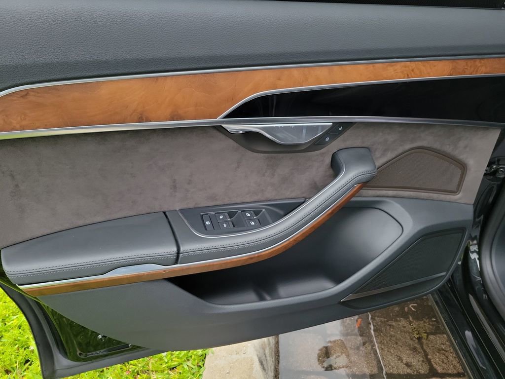 Used 2019 Audi A8 L 3.0T w/ Executive Package AWD/4WD image 12