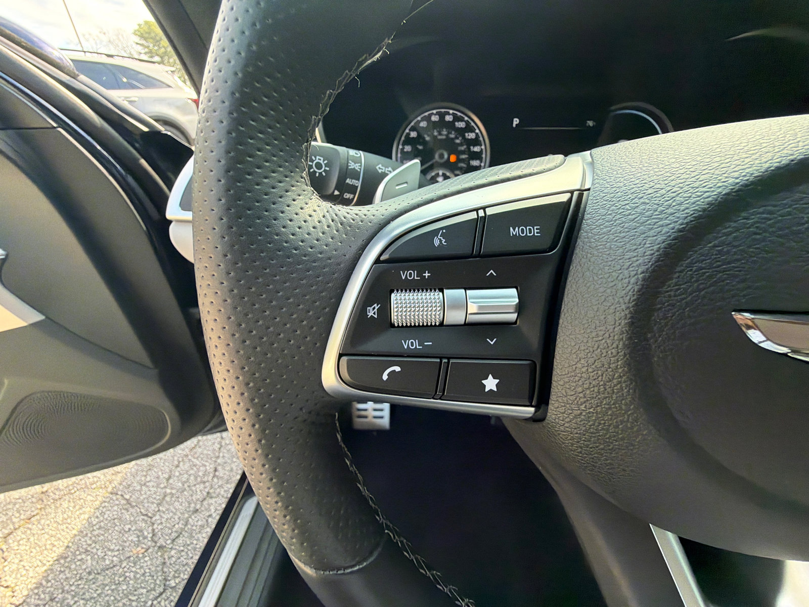 Used 2023 Genesis G70 3.3T w/ Sport Prestige Package image 25