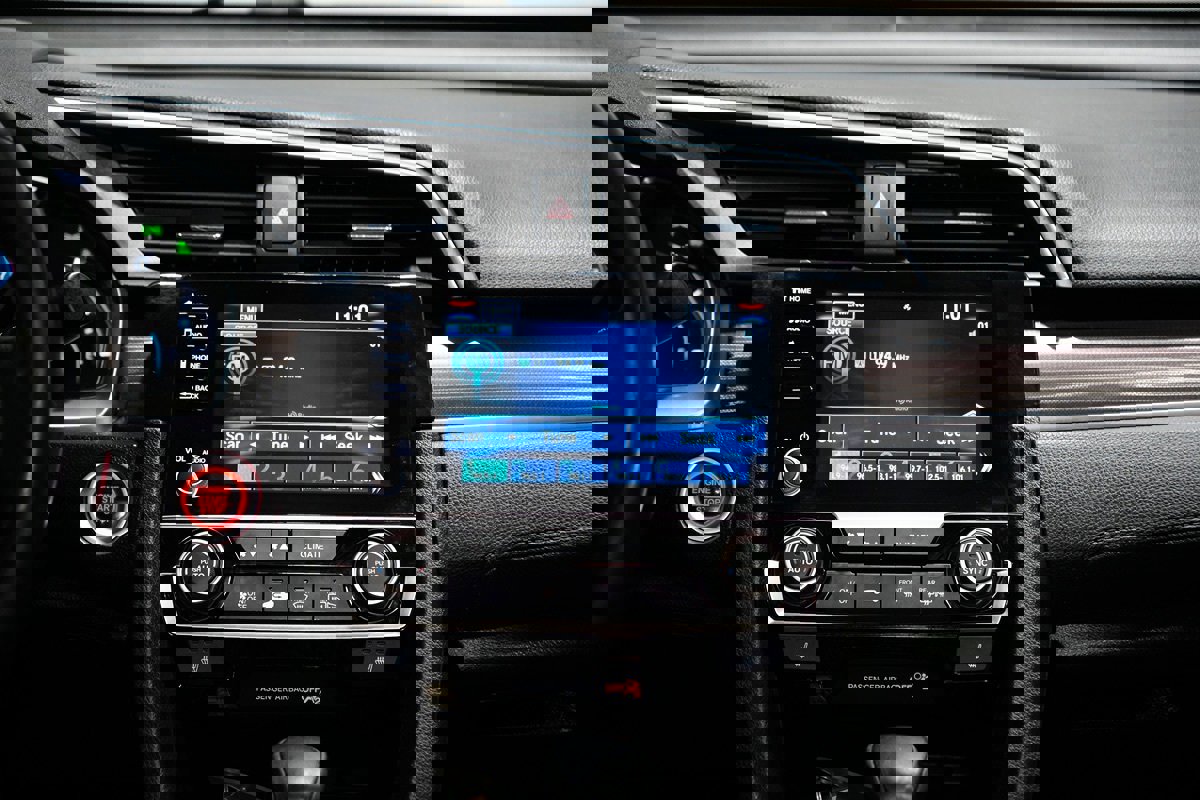 Used 2019 Honda Civic EX image 18