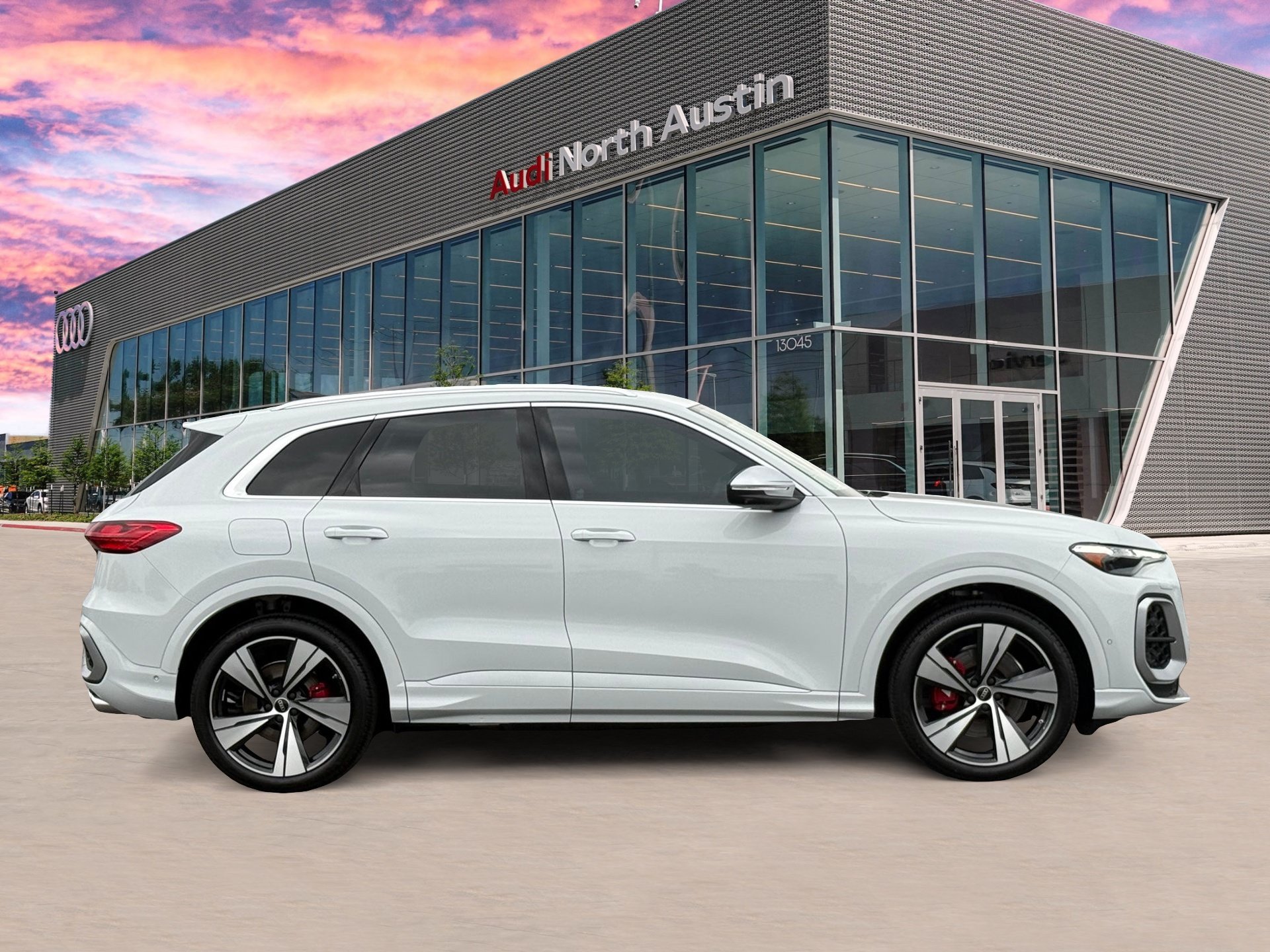 New 2026 Audi SQ5 Prestige AWD/4WD image 7