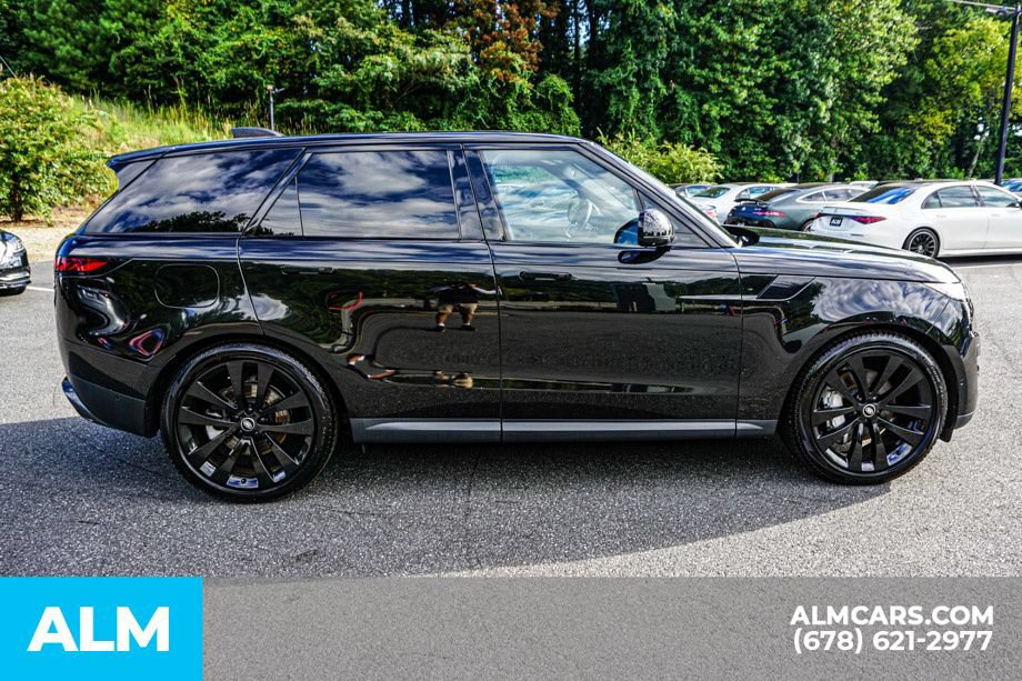 Used 2023 Land Rover Range Rover Sport SE AWD/4WD image 8