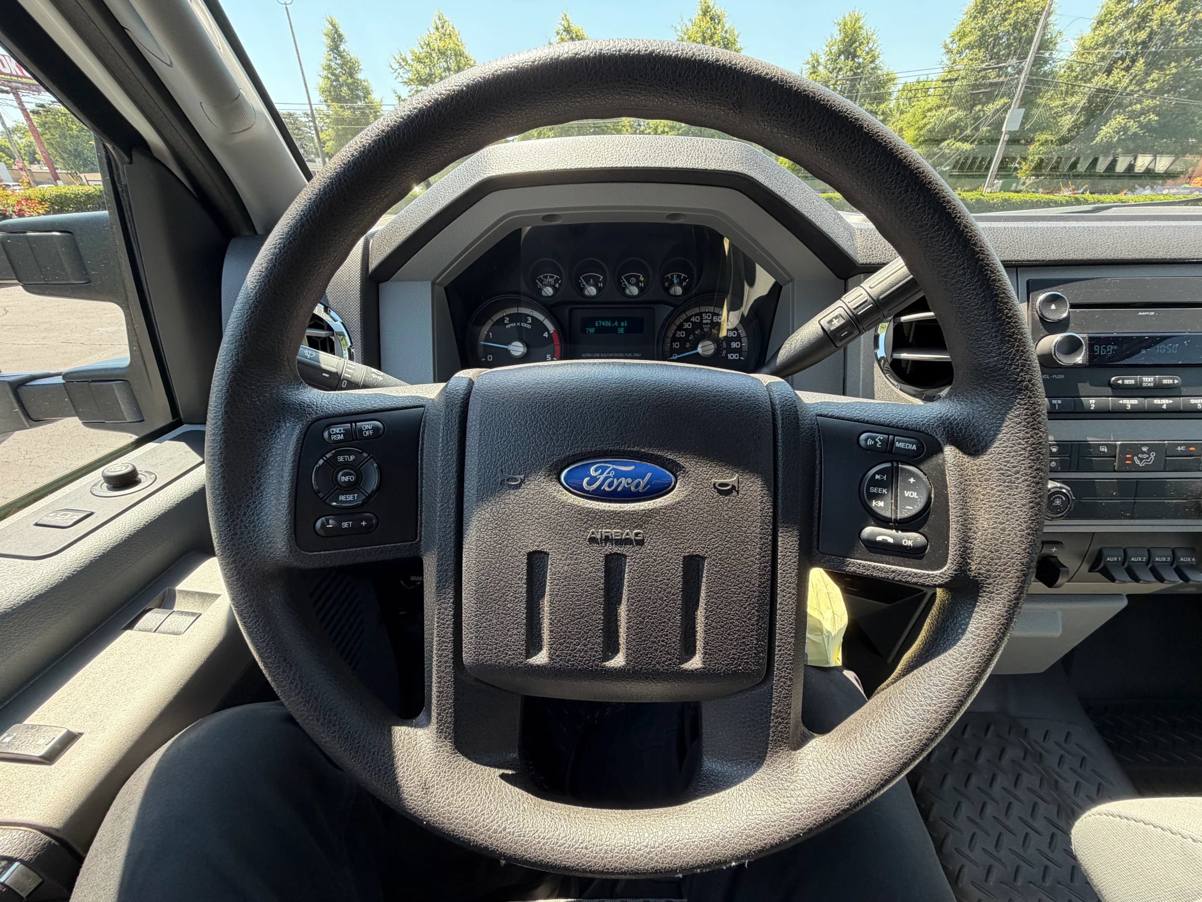 Used 2014 Ford F450 XLT w/ XLT Interior Package AWD/4WD image 25