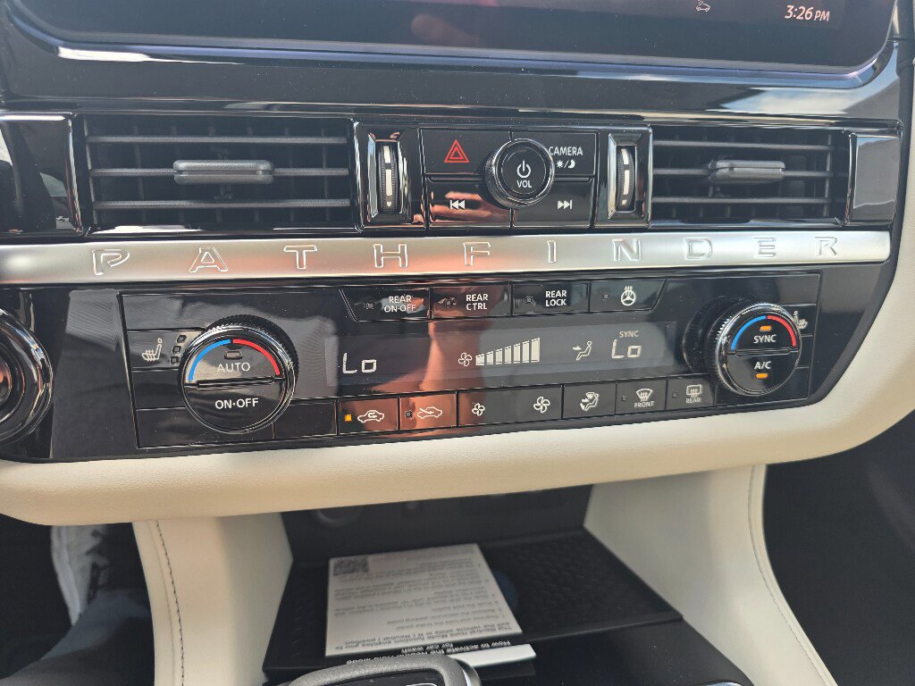 New 2026 Nissan Pathfinder SL image 25