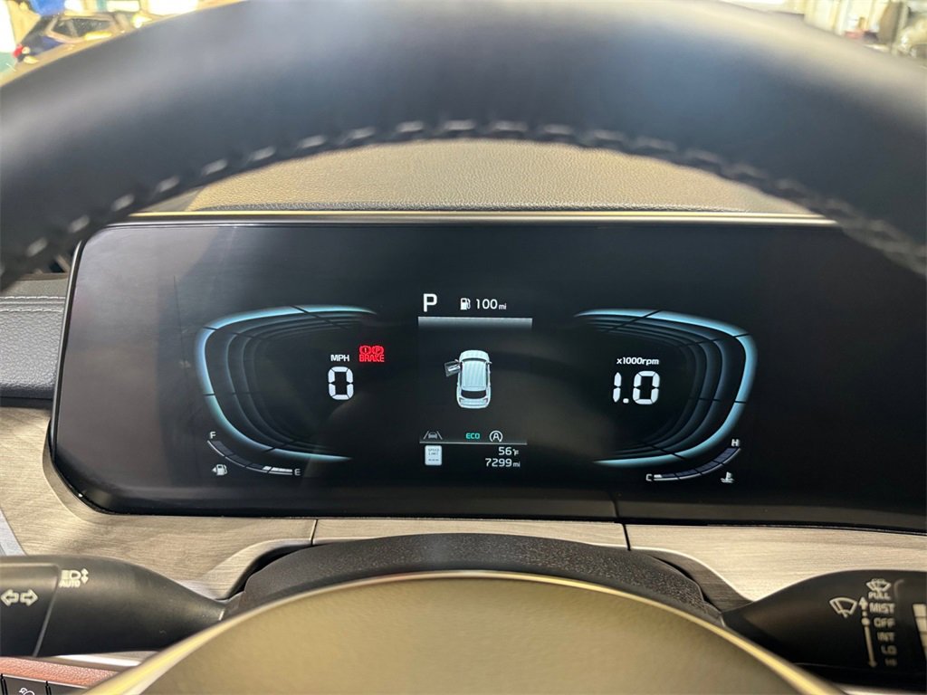 Certified 2025 Kia Telluride AWD image 16