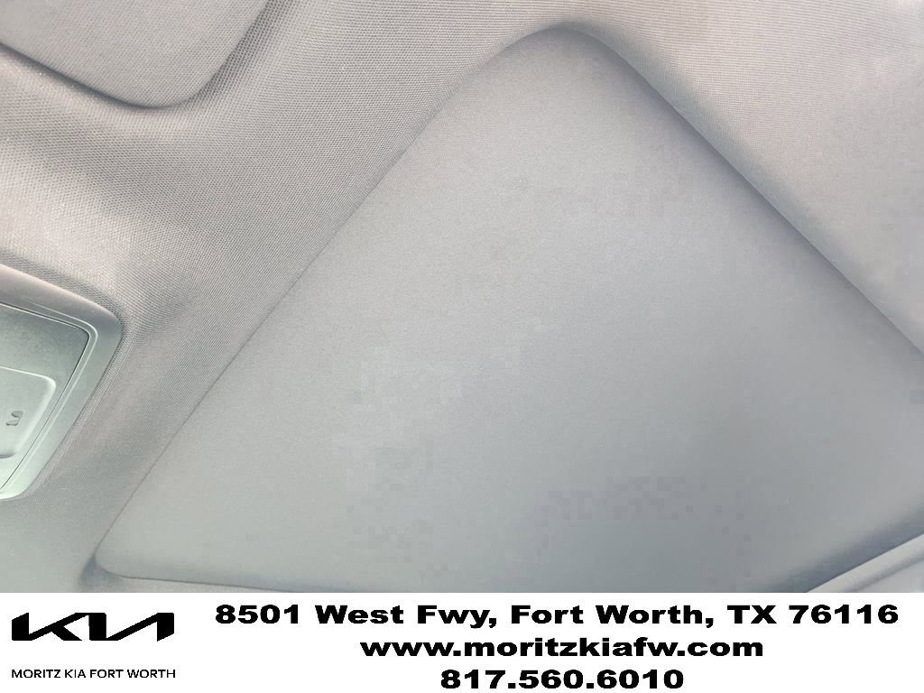Used 2024 Chevrolet Traverse RS FWD image 25