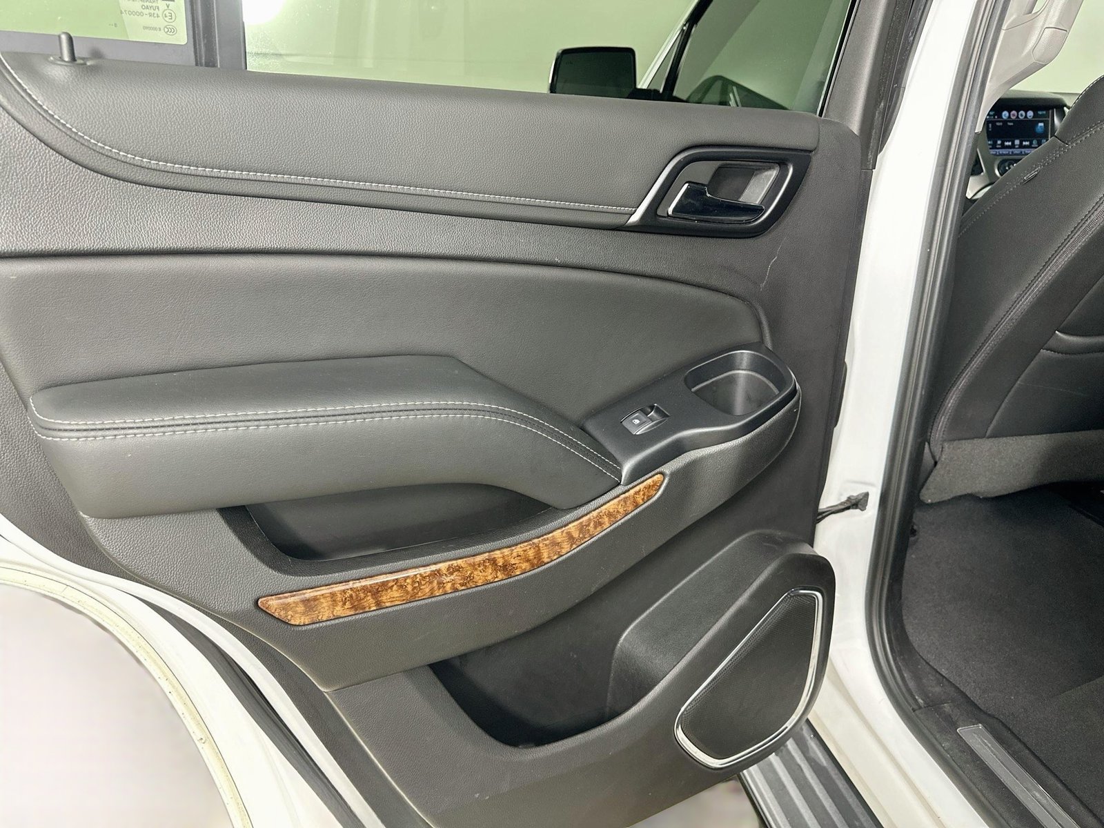 Used 2019 Chevrolet Tahoe Premier w/ RST 6.2L Performance Edition AWD/4WD image 35