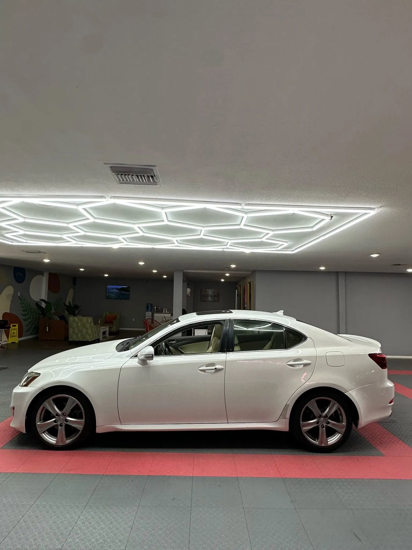 Used 2011 Lexus IS 250 image 3