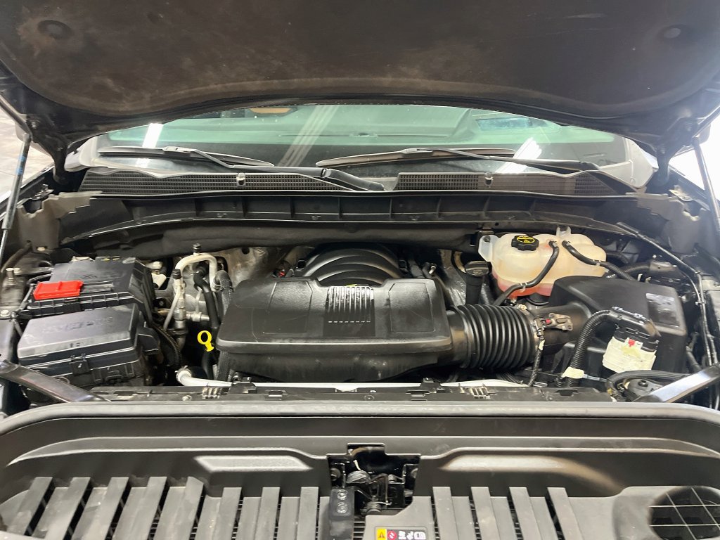 Used 2025 GMC Sierra 1500 AT4 w/ AT4 Premium Package AWD/4WD image 32