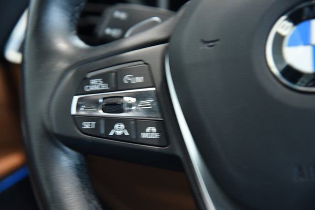 Used 2021 BMW 330e xDrive w/ Premium Package image 13