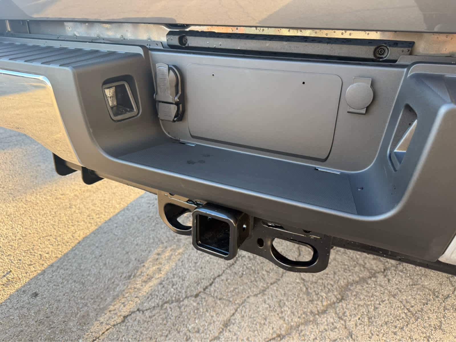 New 2026 Ford F350 XLT w/ Tremor Off-Road Package image 9