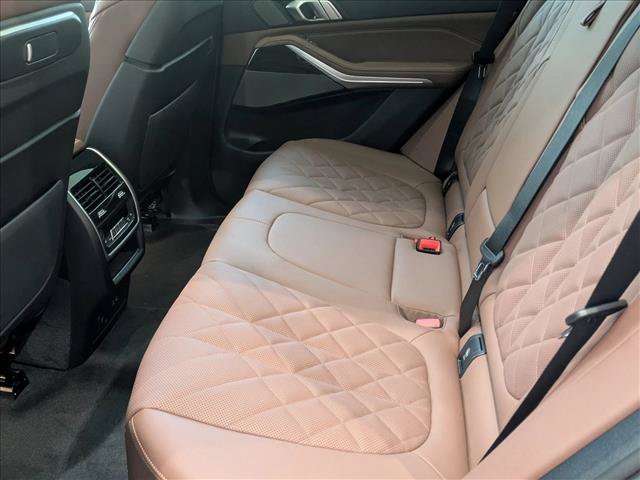 New 2026 BMW X5 xDrive40i w/ Climate Comfort Package AWD/4WD image 17