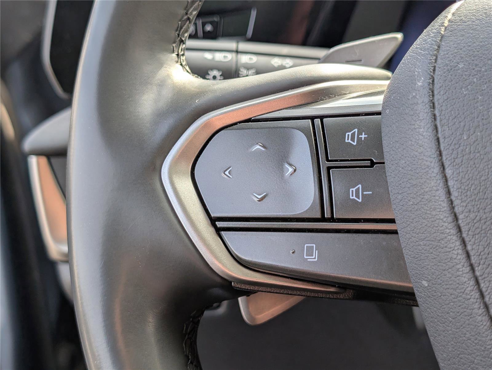 Used 2023 Lexus RZ 450e Premium w/ Accessory Package (Z1) image 23