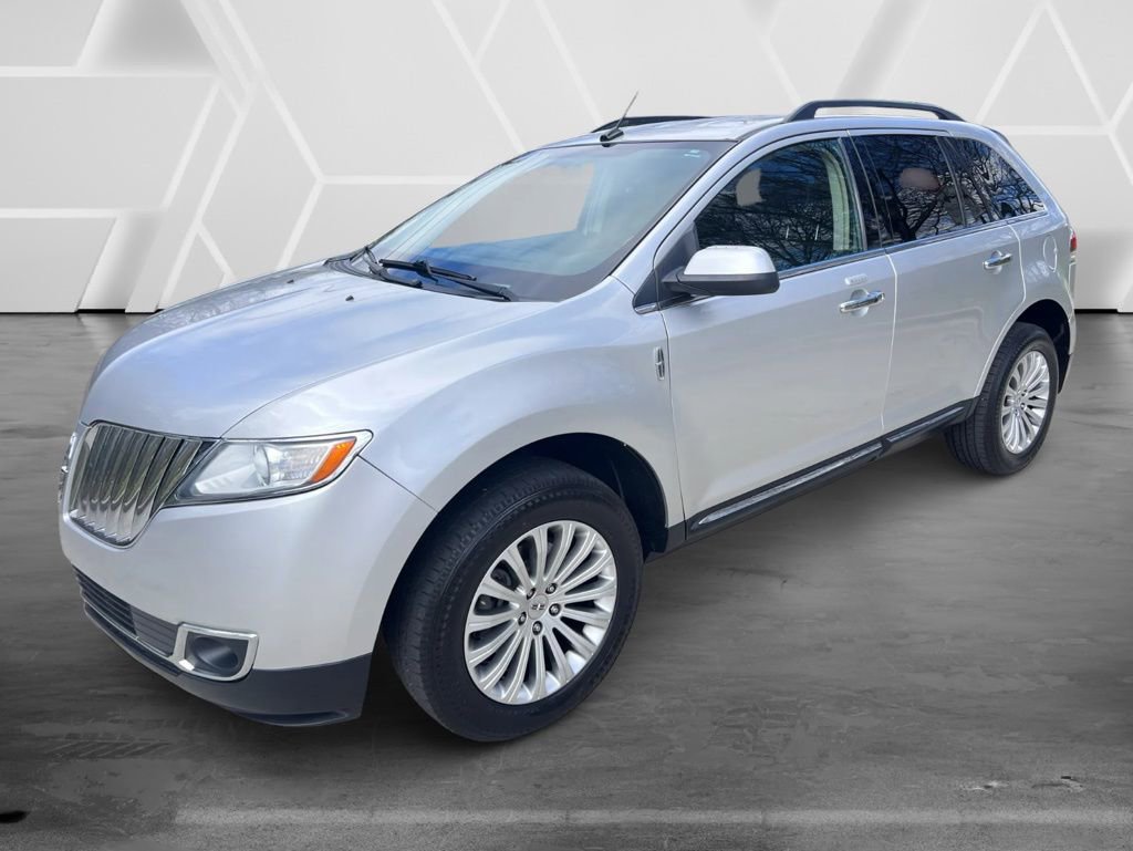 Used 2015 Lincoln MKX FWD w/ Walnut Swirl Wood Package image 6
