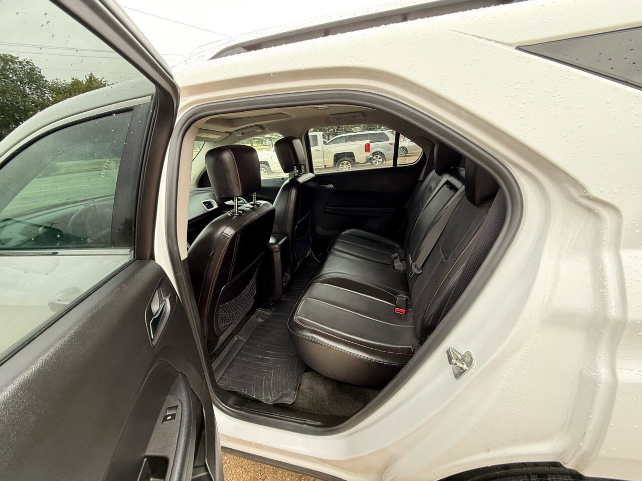 Used 2016 Chevrolet Equinox LTZ w/ Enhanced Convenience Package image 8